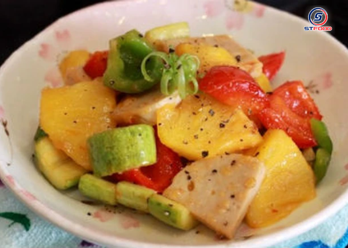 Chả lụa xào rau củ